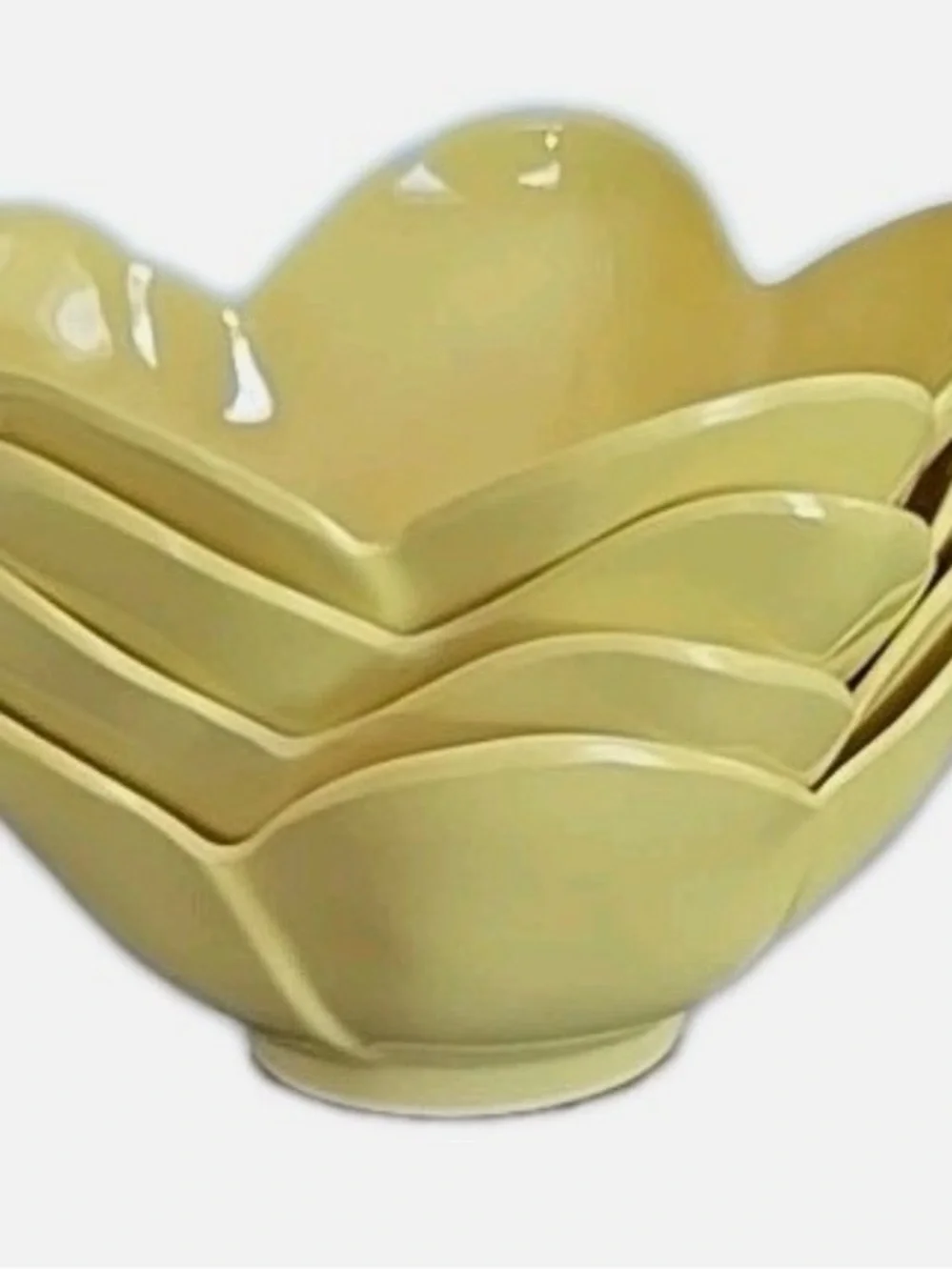 NWT Bright Yellow Flower Melamine Dessert Bowls with Orange Centers - Set of 4